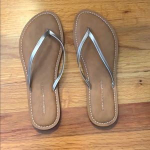 women’s flip flops
